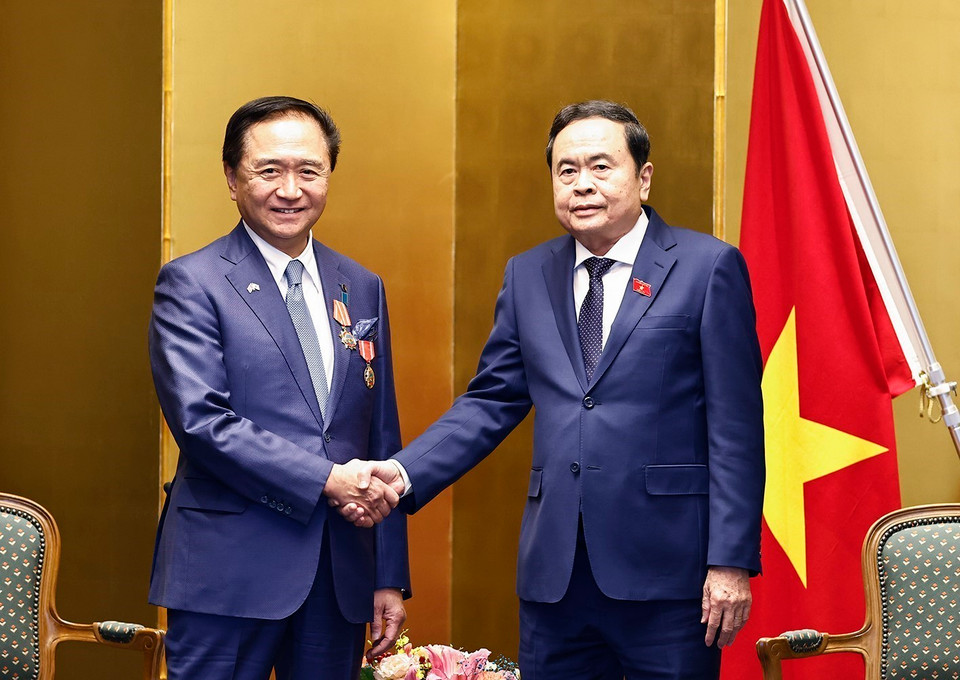 Chủ tịch Quốc hội Trần Thanh Mẫn tiếp ông Kuroiwa Yuji, Thống đốc tỉnh Kanagawa. (Ảnh: Doãn Tấn/TTXVN)