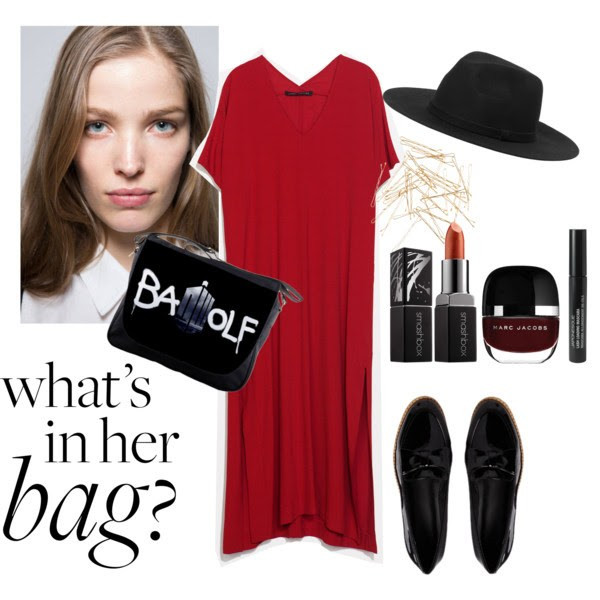 Set đồ nhẹ nhàng này phù hợp với một buổi dạo phố mát mẻ. (Váy Zara: 1.680.000VND, giày ASOS)