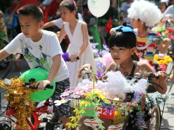 Gần 500 thiếu nhi Việt đạp xe vì tình yêu biển-đảo quê hương