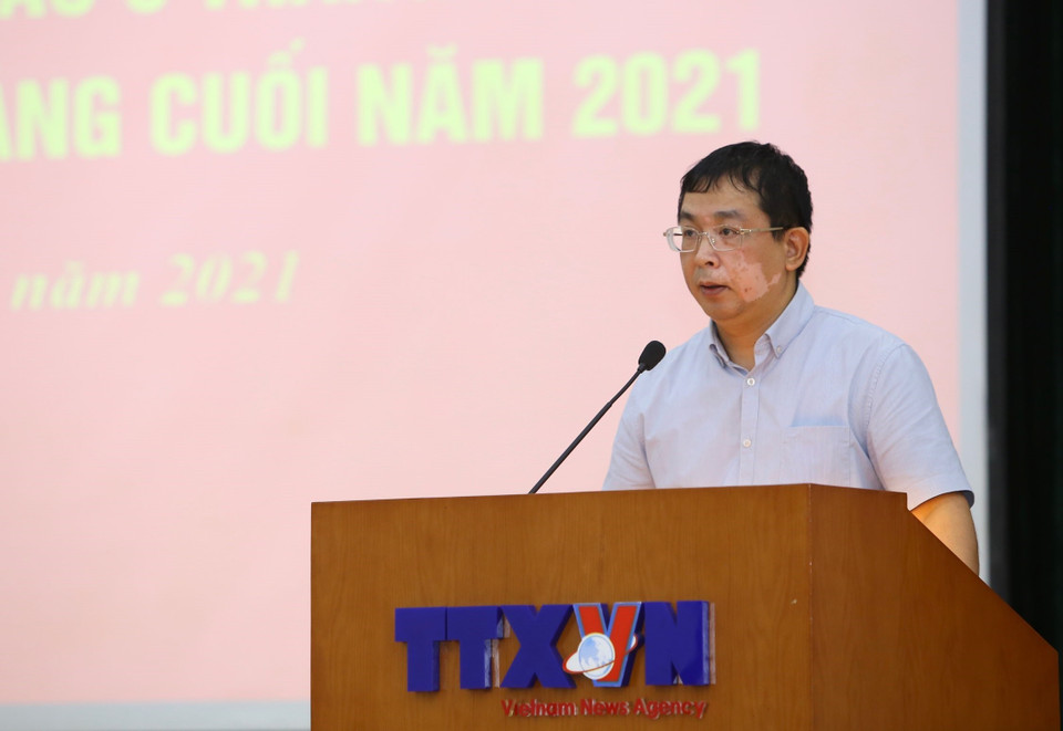 Phó Bí thư Đảng ủy, Phó Tổng giám đốc TTXVN Nguyễn Tuấn Hùng phát biểu. (Ảnh: Hoàng Hiếu/TTXVN)