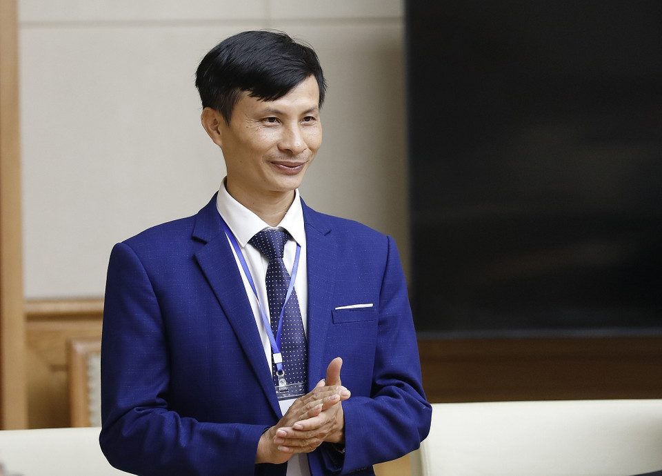 Thầy giáo Phạm Văn Thuận (Trường Tiểu học Nguyễn Công Trứ, quận Lê Chân, thành phố Hải Phòng) phát biểu. (Ảnh: Dương Giang/TTXVN)