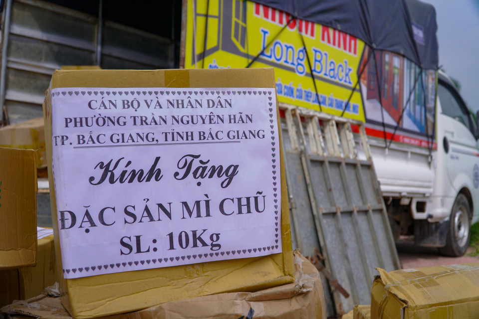 Đặc sản mì chũ từ tỉnh Bắc Giang gửi tới người dân Hà Nội. (Ảnh: Minh Hiếu/Vietnam+)