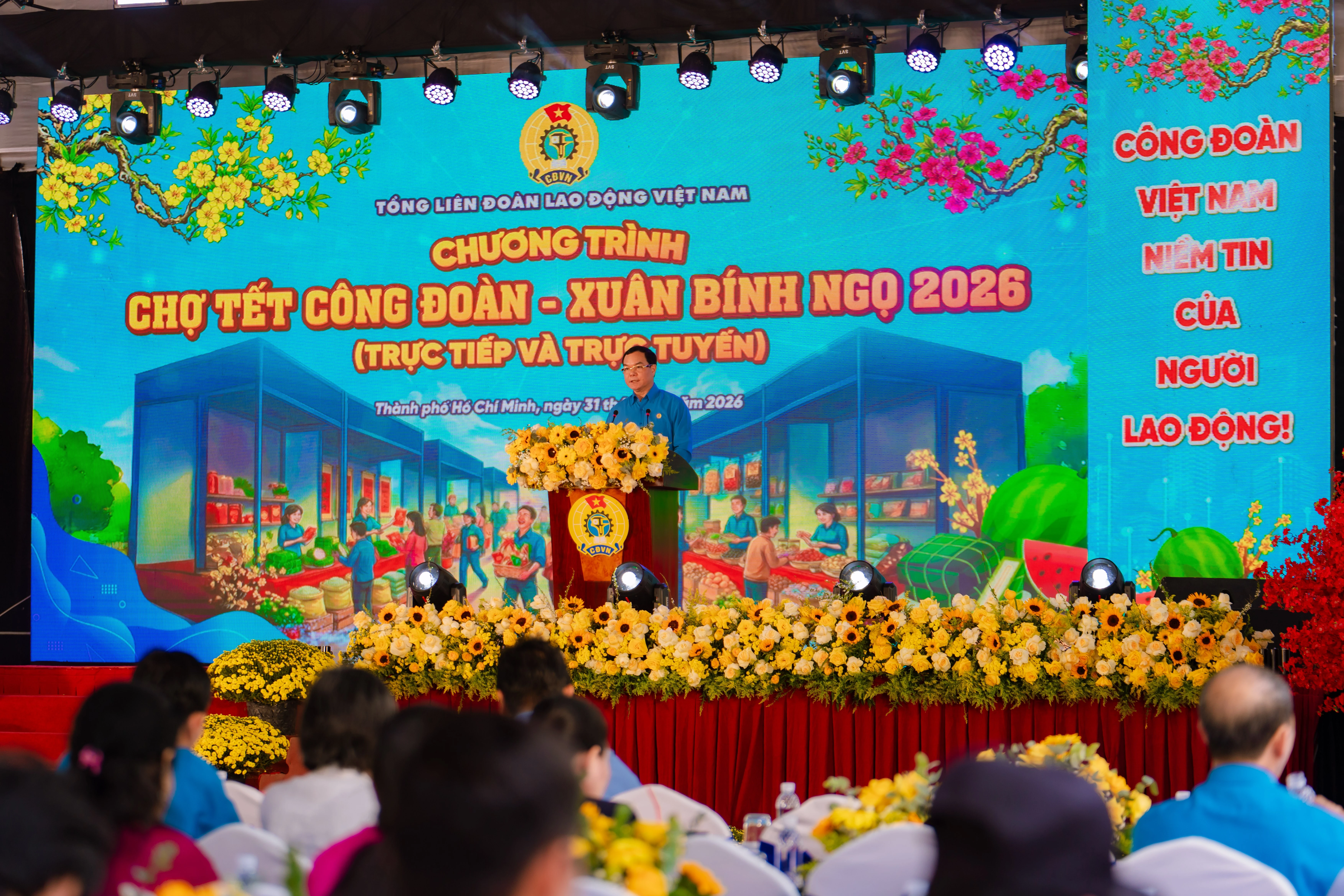 Công Đoàn Đổi Mới Chăm Lo Tết 2026: Chợ Trực Tuyến, Chuyến Bay Và Thông Điệp Đồng Hành