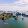 Vịnh Hạ Long nhìn từ trên cao. (Ảnh: Hoàng Hiếu/TTXVN)