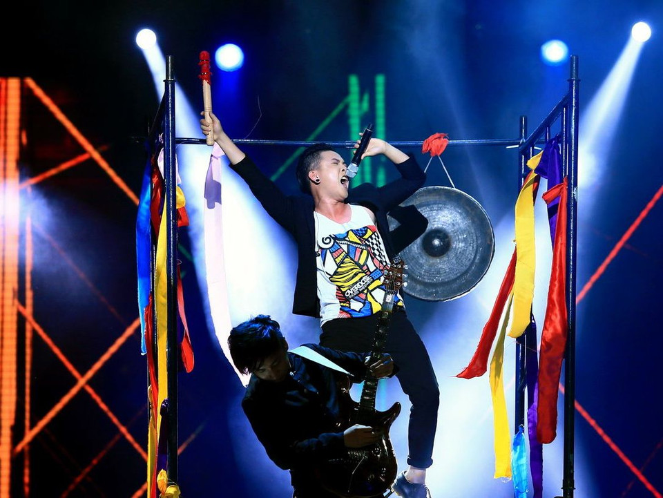 Rocker Thái Châu giành vé bước tiếp vào bán kết. (Ảnh: BTC)