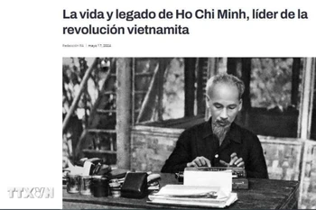 Ảnh chụp màn hình tờ Reporte Asia của Argentina đăng bài viết ca ngợi Chủ tịch Hồ Chí Minh, nhân kỷ niệm ngày sinh của Người. (Ảnh: Diệu Hương/TTXVN) 