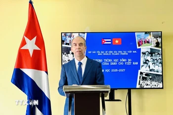 Đại sứ Cộng hòa Cuba tại Việt Nam Rogelio Polanco Fuentes phát biểu tại họp báo. (Ảnh: Việt Đức/TTXVN)