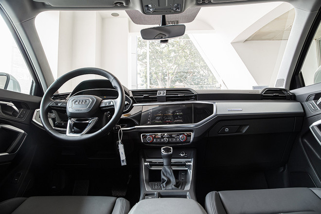 Audi Q3 phiên bản 2020 cập bến thị trường Việt, giá từ 1,8 tỷ đồng ảnh 1