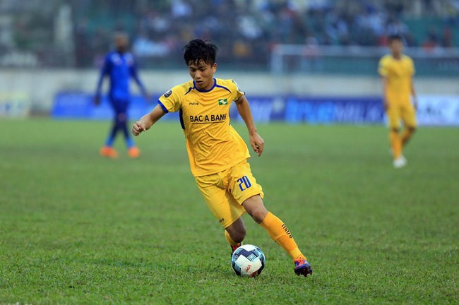 Phan Văn Đức 'nổ súng' giúp Sông Lam Nghệ An thắng Becamex Bình Dương ảnh 1