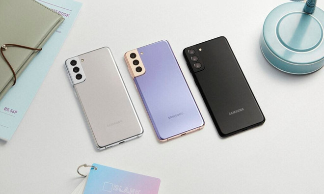 Mẫu Samsung Galaxy S21. (Ảnh: Trusted Review) Thị trường điện thoại thông minh cao cấp đang tự điều chỉnh ảnh 1