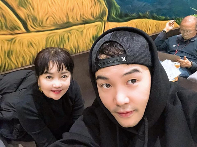 Hình ảnh HLV Park Hang-seo đón tết sum vầy cùng gia đình tại Nhật Bản ảnh 3