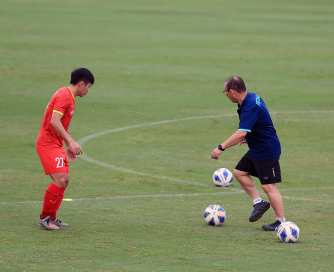 Đội tuyển Việt Nam gấp rút tìm phương án thay thế Văn Hậu, Minh Vương ảnh 2
