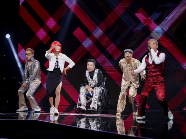 "Nhân tố bí ẩn": "Nóng" cuộc chiến thanh loại các nhóm hát ảnh 3