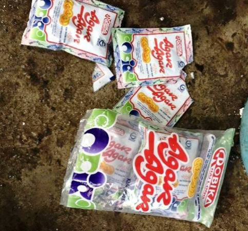 Bắt quả tang một cơ sở kinh doanh bơm tạp chất vào tôm tại Hà Nội ảnh 2