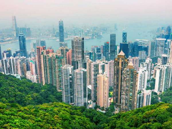 Khu Mid-Levels của Hong Kong (Ảnh minh họa) Hong Kong: Thị trường bất động sản cao cấp vẫn phát triển mạnh ảnh 1