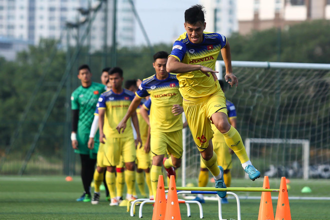 HLV Park Hang-seo sát sao U22 Việt Nam, bắt cầu thủ tích cực giao tiếp ảnh 8