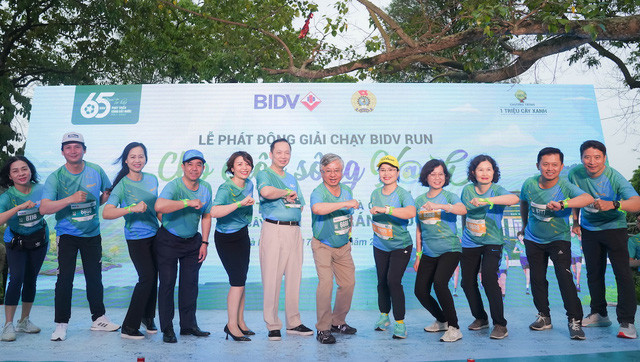 Khởi động giải chạy thiện nguyện ''BIDVRUN - Cho cuộc sống xanh'' ảnh 1