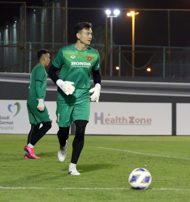 Đặng Văn Lâm tự tin giành suất bắt chính ở đội tuyển Việt Nam ảnh 1