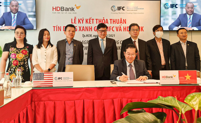 IFC hỗ trợ HDBank 70 triệu USD thúc đẩy chống biến đổi khí hậu ảnh 1