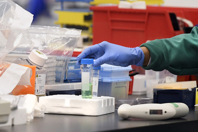 Mỹ bắt đầu thử nghiệm lâm sàng vaccine phòng SARS-CoV-2 ảnh 1