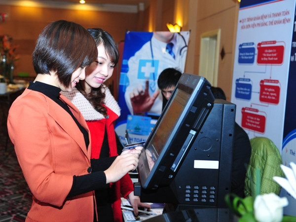 VietinBank miễn nhiều loại phí cho doanh nghiệp dùng ngân hàng điện tử ảnh 1