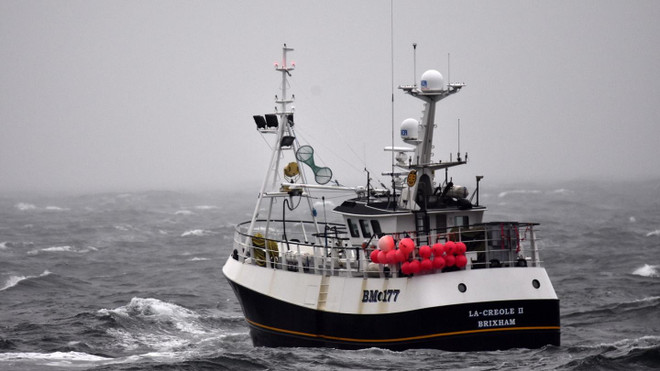 Bloomberg: EU từ chối nhượng bộ của Anh về vấn đề đánh bắt cá ảnh 1
