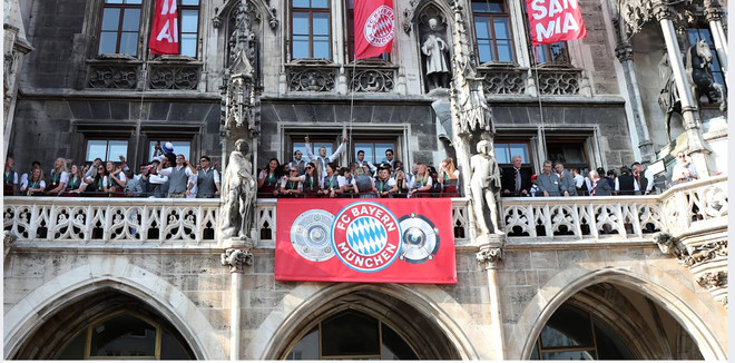 Lễ mừng công mùa giải 2022/23. (Nguồn: FcB.com) Những điều thú vị về bộ ảnh với trang phục lederhosen của FC Bayern ảnh 24