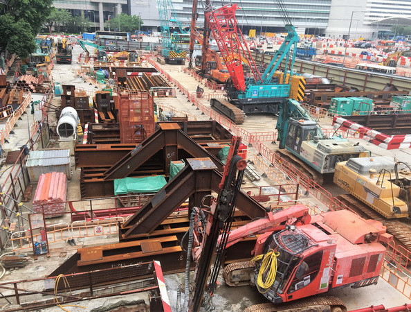 Hong Kong đối phó với siêu bão Mangkhut, mạnh nhất 72 năm qua ảnh 2