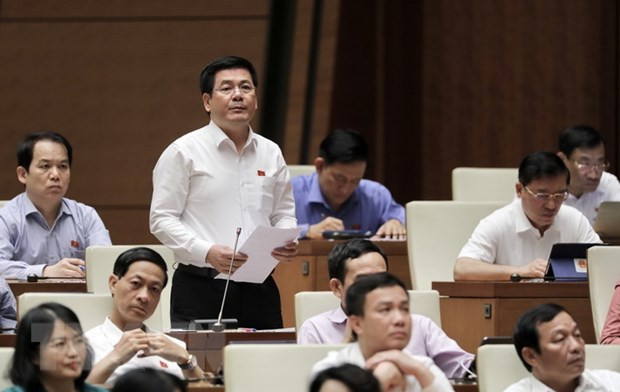 Bộ trưởng Bộ Công Thương nói gì khi xăng liên tiếp thiết lập giá mới? ảnh 1