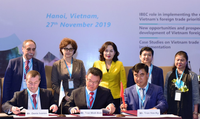 Diễn đàn IBEC: Tăng cường hợp tác thương mại giữa Việt Nam và thế giới ảnh 2
