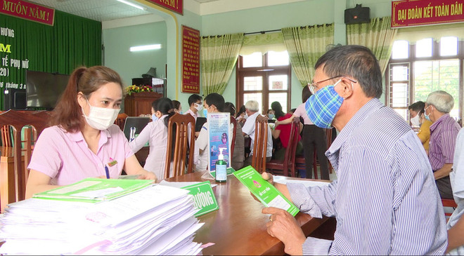 Ngân hàng đồng hành cùng người yếu thế, lao động gặp khó khăn do dịch ảnh 2