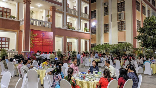 Tết Cộng đồng đầm ấm của người gốc Việt tại 6 tỉnh Tây Bắc Campuchia ảnh 1