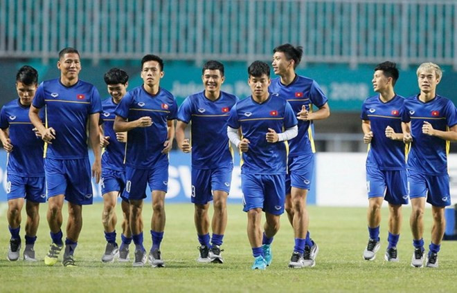 Vietcombank tặng đội tuyển Olympic Việt Nam 500 triệu đồng ảnh 1