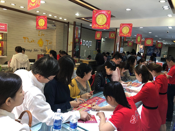 Vàng trong nước đồng loạt tăng, vượt 42 triệu đồng mỗi lượng ảnh 1