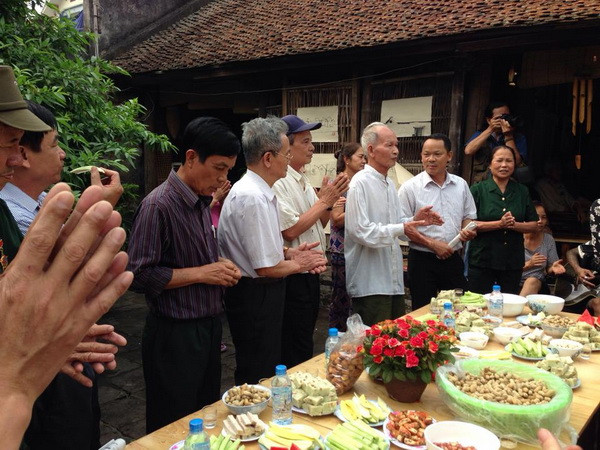 Có ai về với Cự Đà xem tranh trực họa cùng người thôn quê? ảnh 4