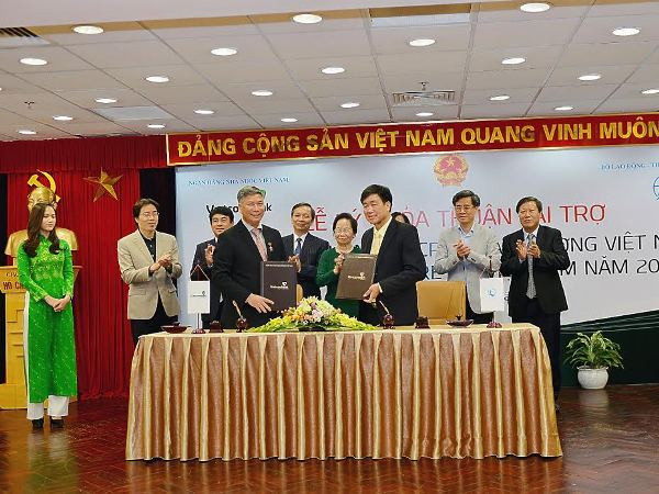 Vietcombank tài trợ 4,6 tỷ đồng xây dựng trường Lũng Lìu ảnh 1