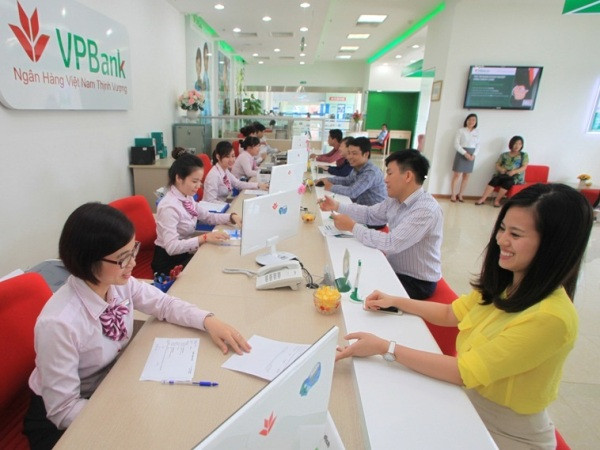 Giao dịch tại VPBank. (Nguồn: VPBank) VPBank có tốc độ tăng trưởng tổng tải sản đứng đầu khu vực ASEAN ảnh 1
