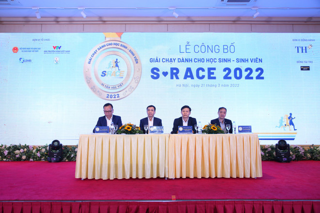 Lễ công bố giải chạy S-Race 2022 diễn ra tại Hà Nội. (Ảnh: CTV/Vietnam+) Khoảng 20.000 học sinh, sinh viên tham dự giải chạy bộ S-Race 2022 ảnh 1