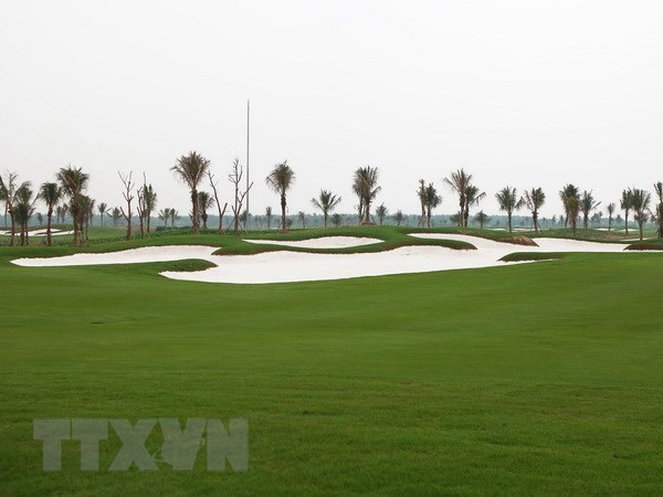 Chủ thẻ VietinBank Visa Signature được hưởng ưu đãi khi chơi golf ảnh 1