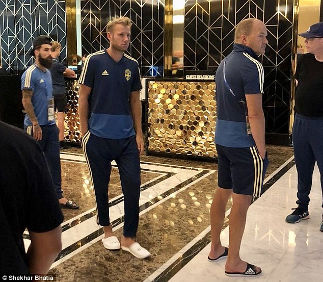 Các cầu thủ Thụy Điển bị đánh thức sớm do chuông báo cháy ảnh 1