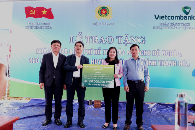 Vietcombank dành 30 tỷ đồng hỗ trợ hộ nghèo tỉnh Thanh Hóa ảnh 1