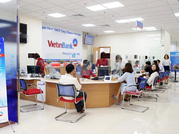 VietinBank tặng quà 3 tỷ đồng ra mắt 6 chi nhánh mới ảnh 1