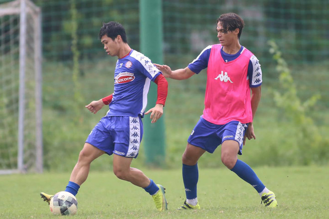 CLB TP.HCM chia tay đồng đội Van Dijk, kỳ vọng lớn vào Công Phượng ảnh 2