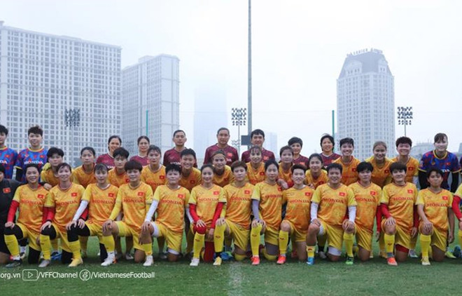 Tuyển Nữ Việt Nam tìm được 'quân xanh' trước khi đá vòng loại Olympic ảnh 1