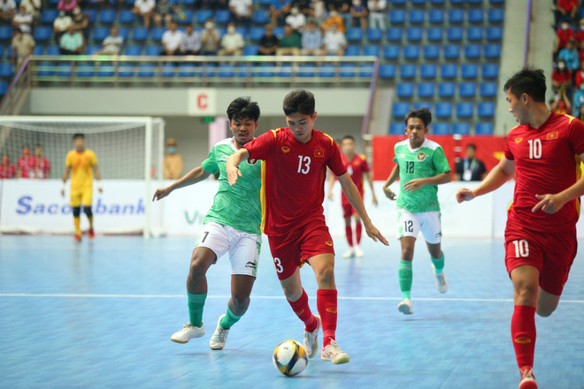 HLV Phạm Minh Giang tiếc nuối sau trận hòa của tuyển futsal Việt Nam ảnh 2