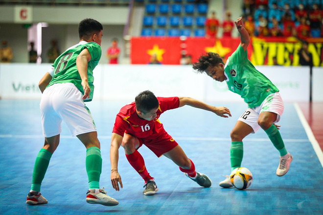 Cận cảnh tuyển futsal Việt Nam hòa 1-1 trong ngày ra quân SEA Games 31 ảnh 6