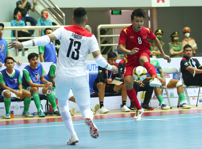 Cận cảnh tuyển futsal Việt Nam hòa 1-1 trong ngày ra quân SEA Games 31 ảnh 2