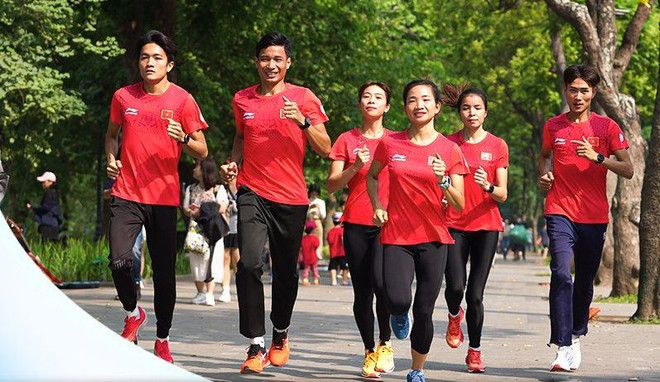 Hơn 5.000 người tham dự giải bán marathon quốc tế Việt Nam 2023 ảnh 1