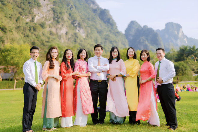 Tập thể phòng giao dịch Như Quỳnh Vietcombank Hưng Yên Tap the PGD Nhu Quynh Vietombank Hung Yen.jpg