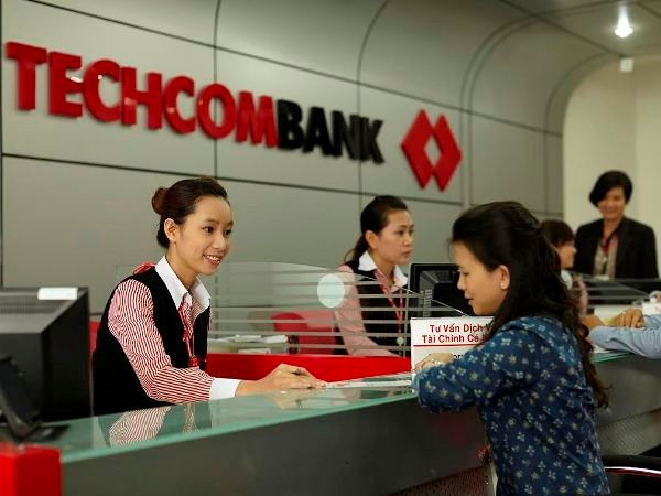 Lợi nhuận trước thuế của Techcombank tăng 43,8% năm 2015 ảnh 2